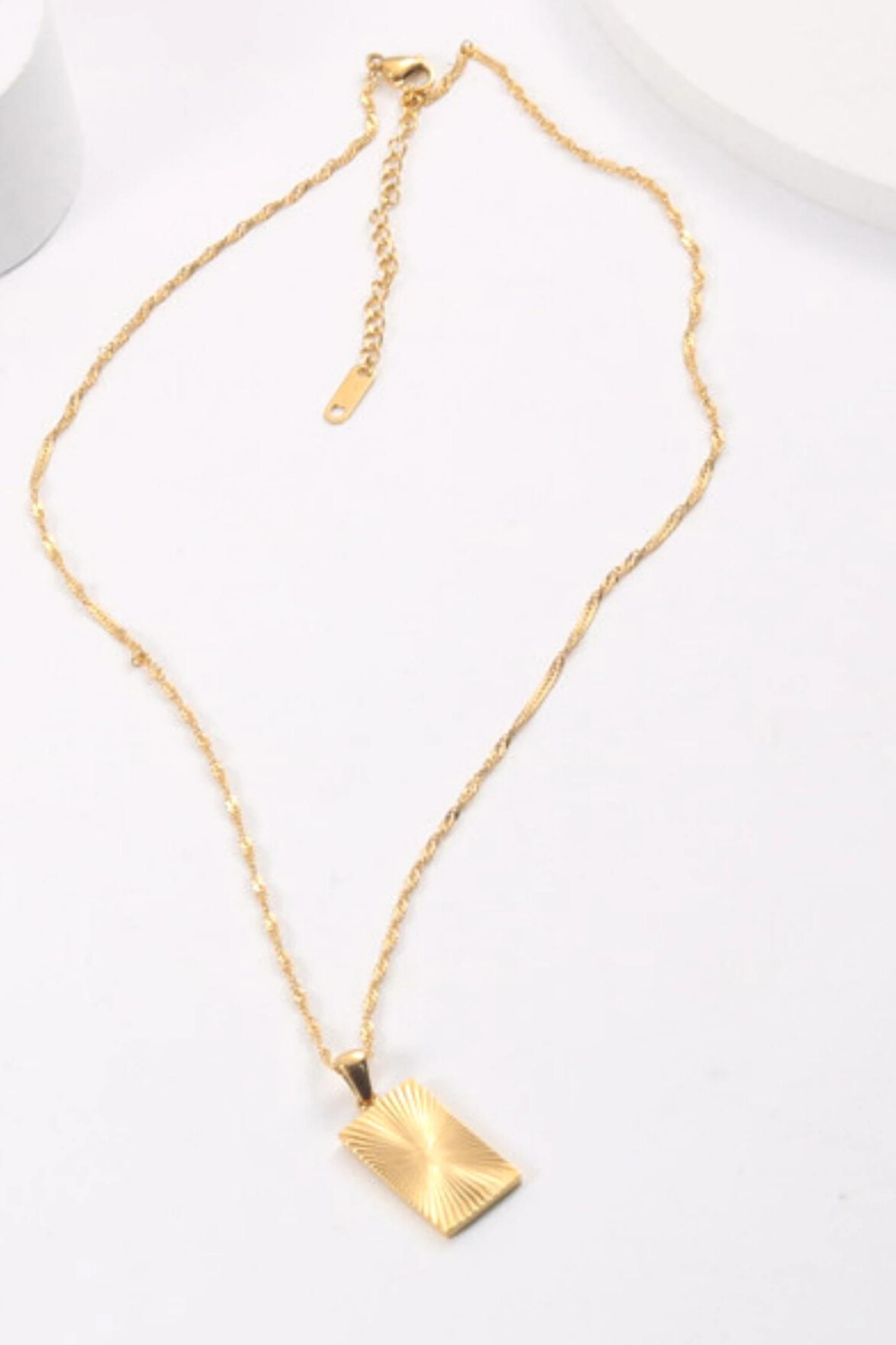 SUNBEAM NECKLACE