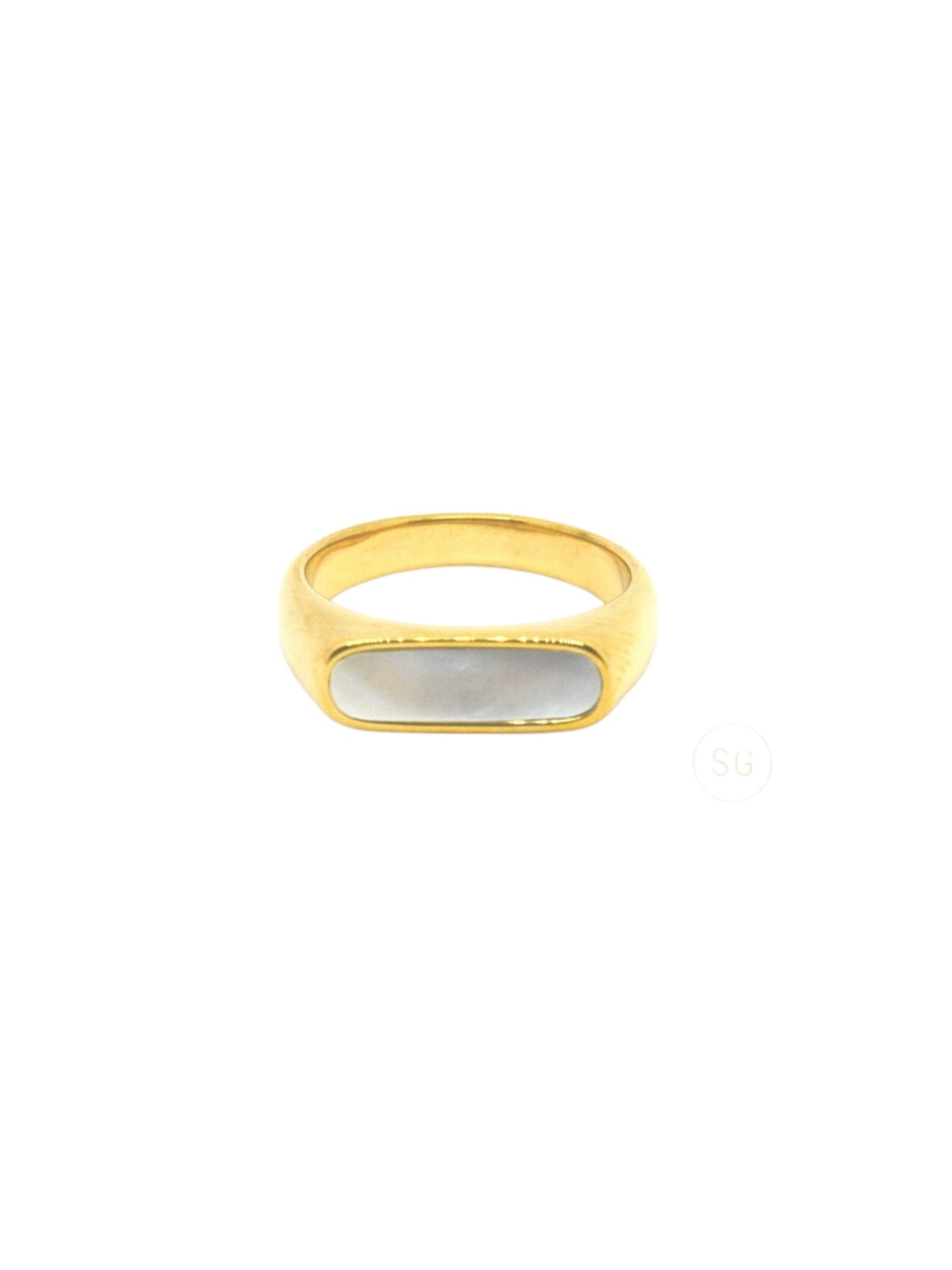 RADIANCE SHELL RING