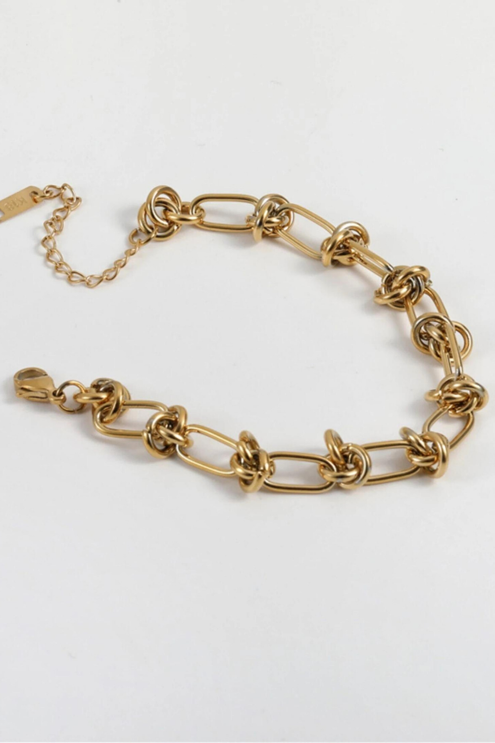 KNOT BRACELET