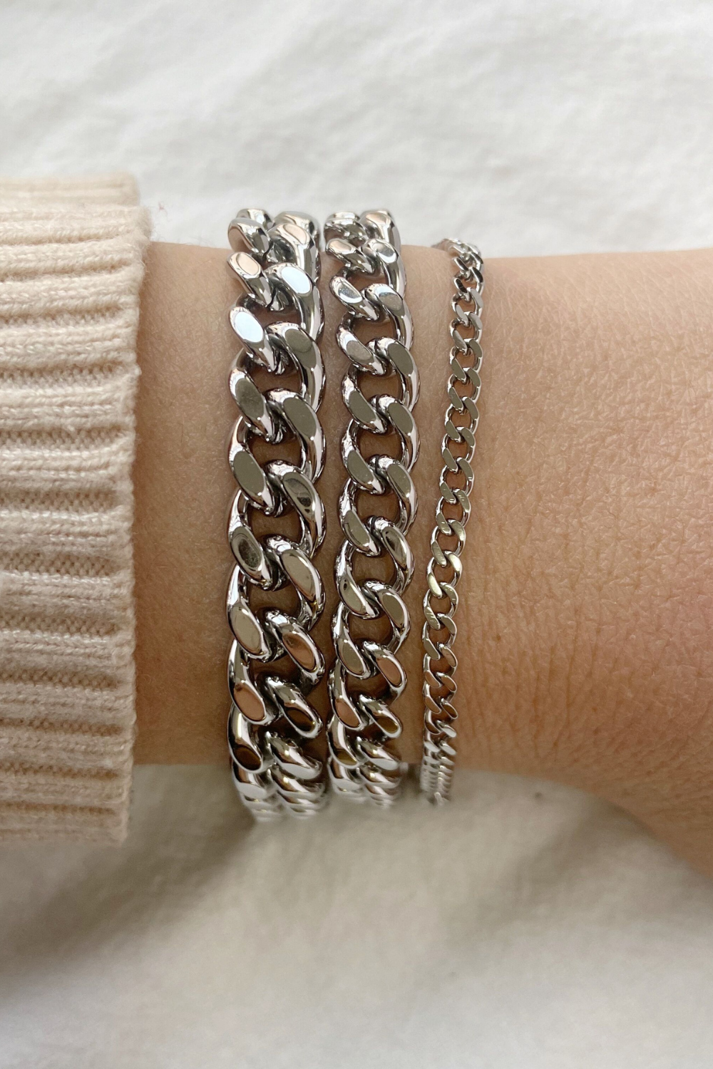 CURB CHAIN BRACELET (Gold or Silver)