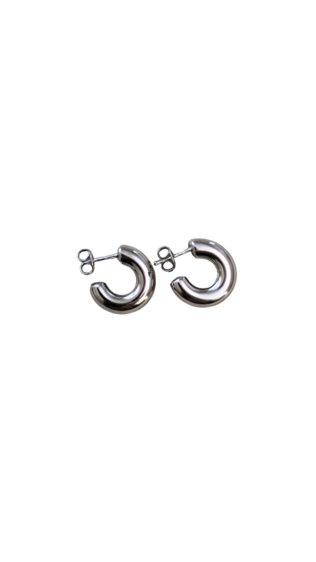 MINI SILVER HOOPS