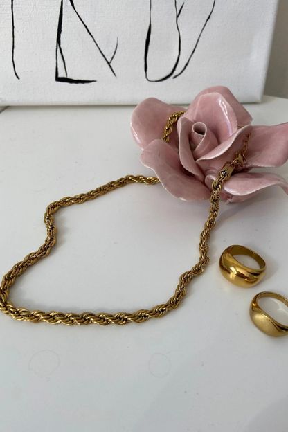 NIKA MEDIUM ROPE CHAIN