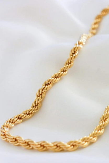 NIKA MEDIUM ROPE CHAIN